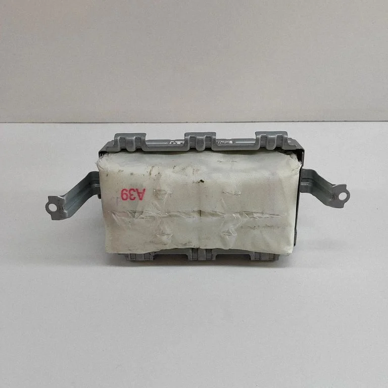 Pasažiera drošības spilvens – Toyota Hilux (AN120, AN130) (2015-2020)