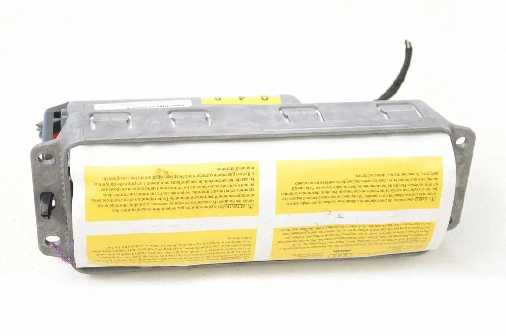 Passenger airbag – Audi A3 S3 8P (2003-2012)