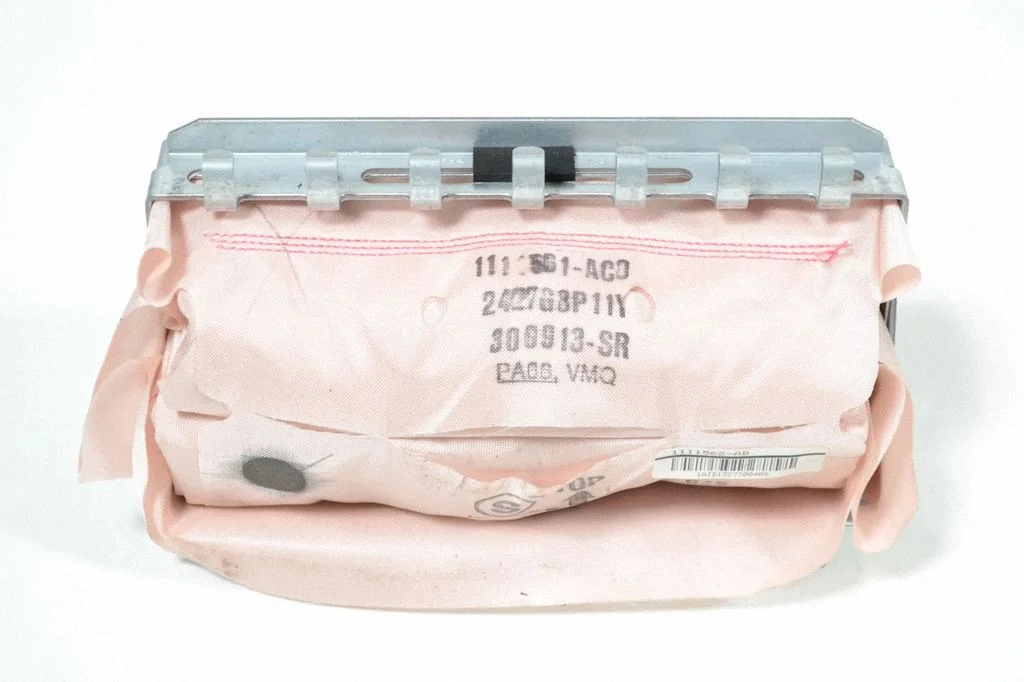 Kõrvalistuja turvapadi 2427G8P11Y – Nissan Note (E11) (2006-2014)