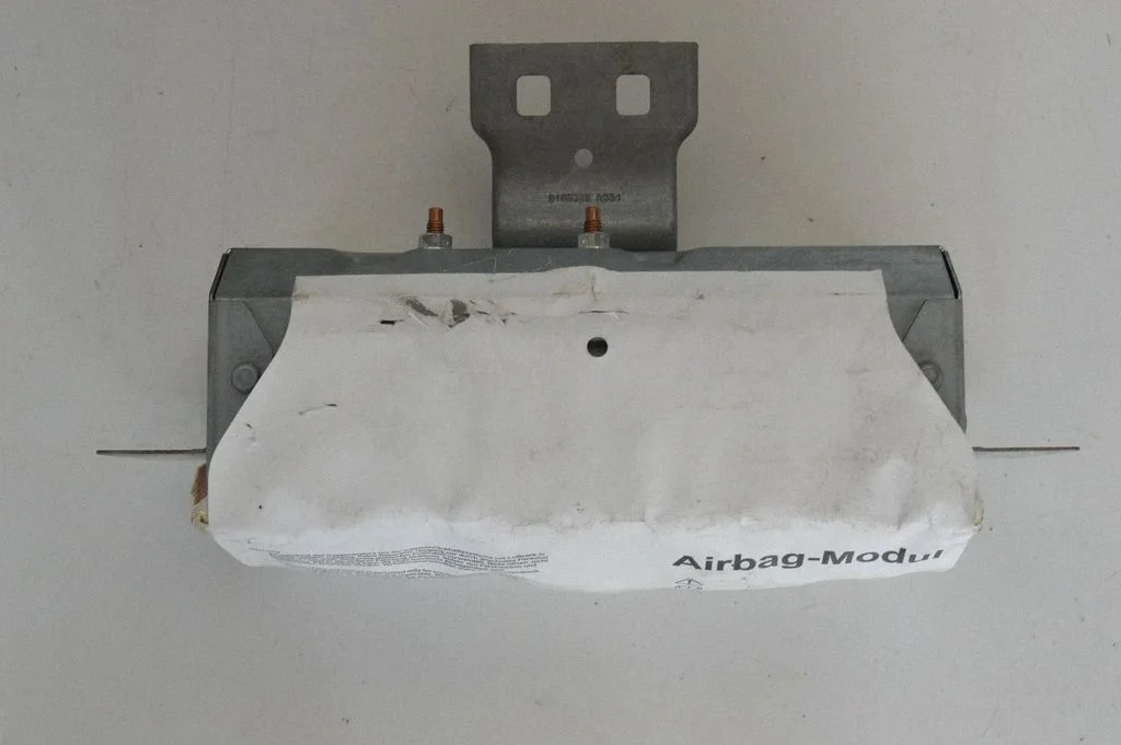 Passenger airbag – Ford Mondeo Mk III (2000-2007)