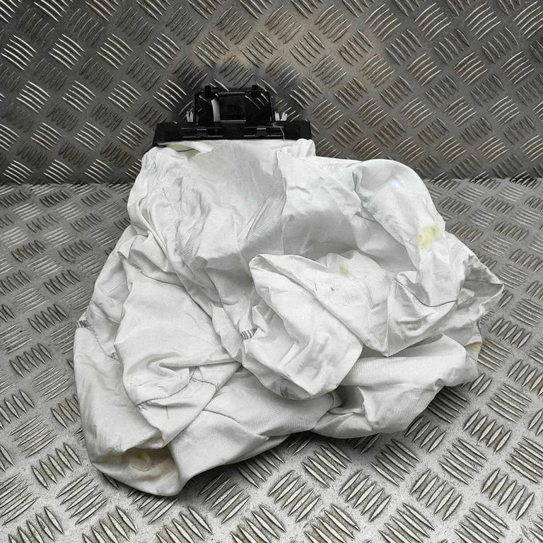 Passenger airbag SC2EM5820200