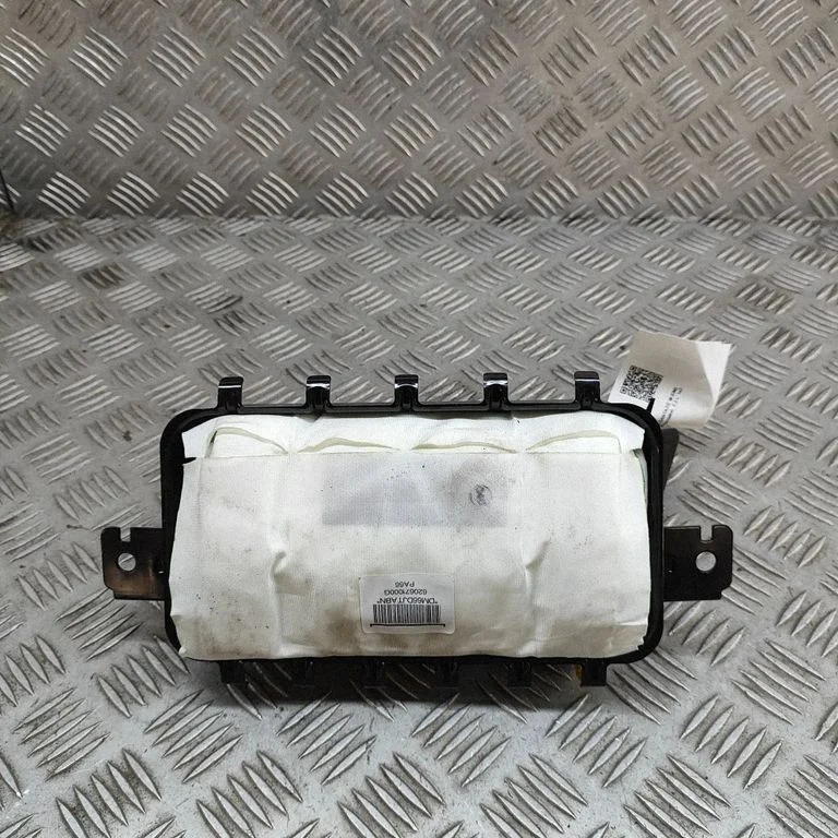 Pasažiera drošības spilvens 845302W000