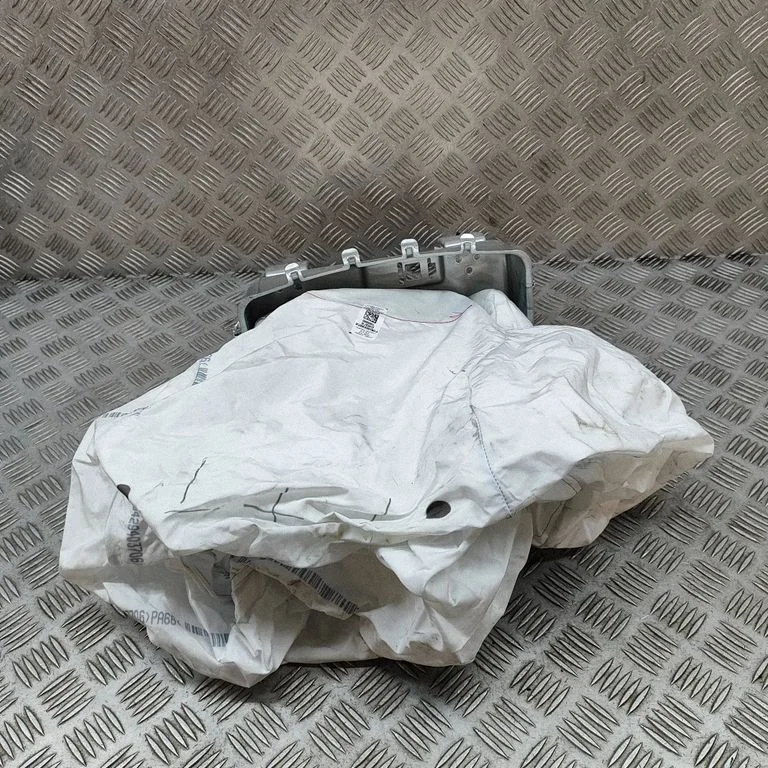 Pasažiera drošības spilvens LV4BS044A74BD