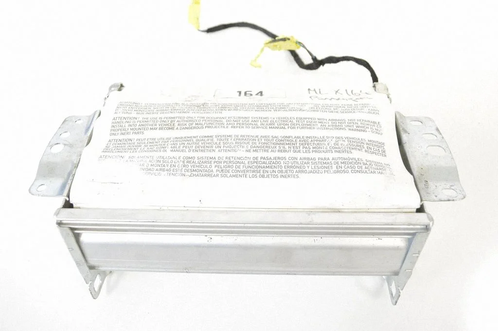 Passenger airbag – Mercedes-Benz ML-Class W164 (2005-2011)