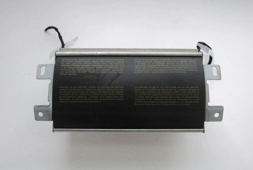 Passenger airbag – Mercedes-Benz C-Class W203 (2000-2007)