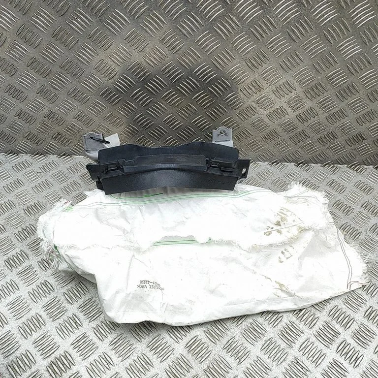 Poduszka kolanowa – Toyota Yaris GR (2020-)