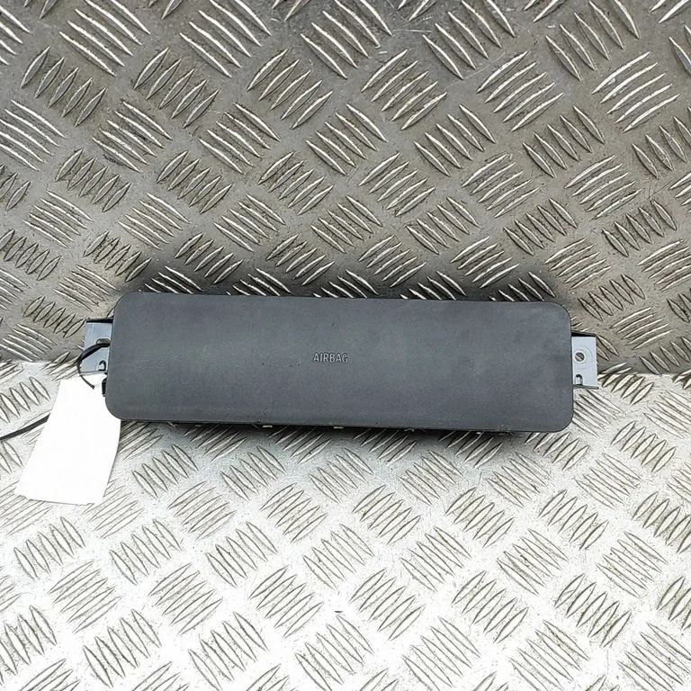 Knee airbag – BMW X6 G06 (2019-)
