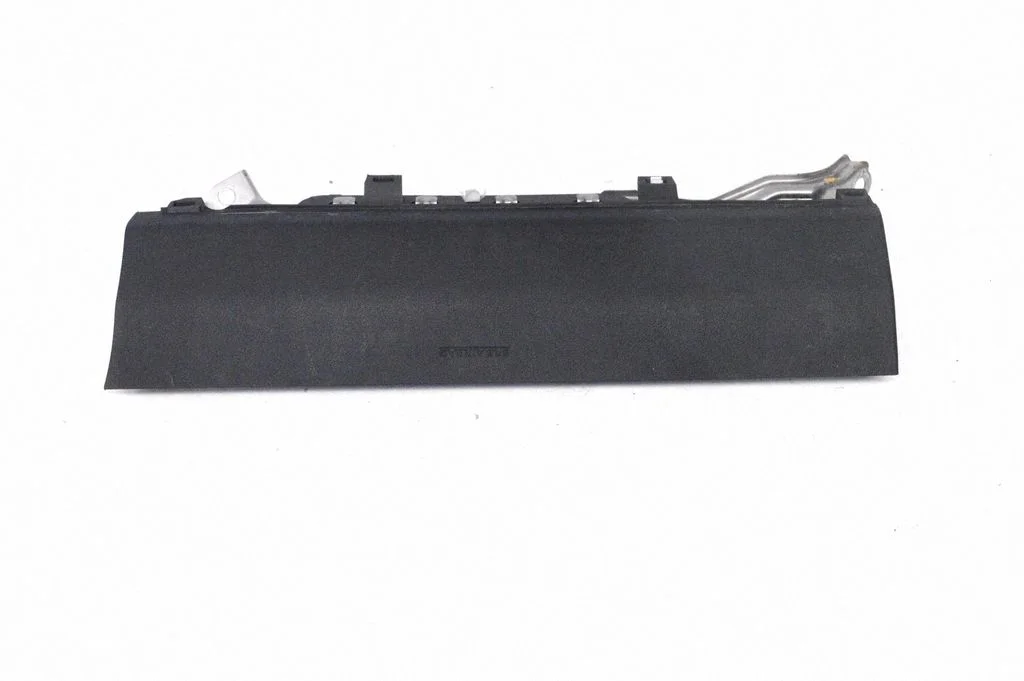 Knee airbag – Lexus IS III XE30 (2013-2020)