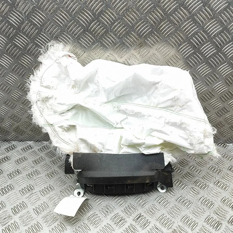 Ceļgalu drošības spilvens 8974715932