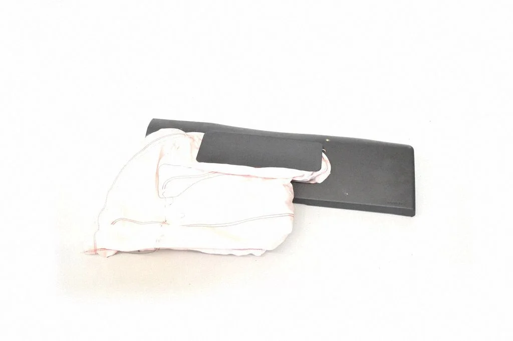 Knee airbag – Porsche Cayenne (92A) (2010-2017)