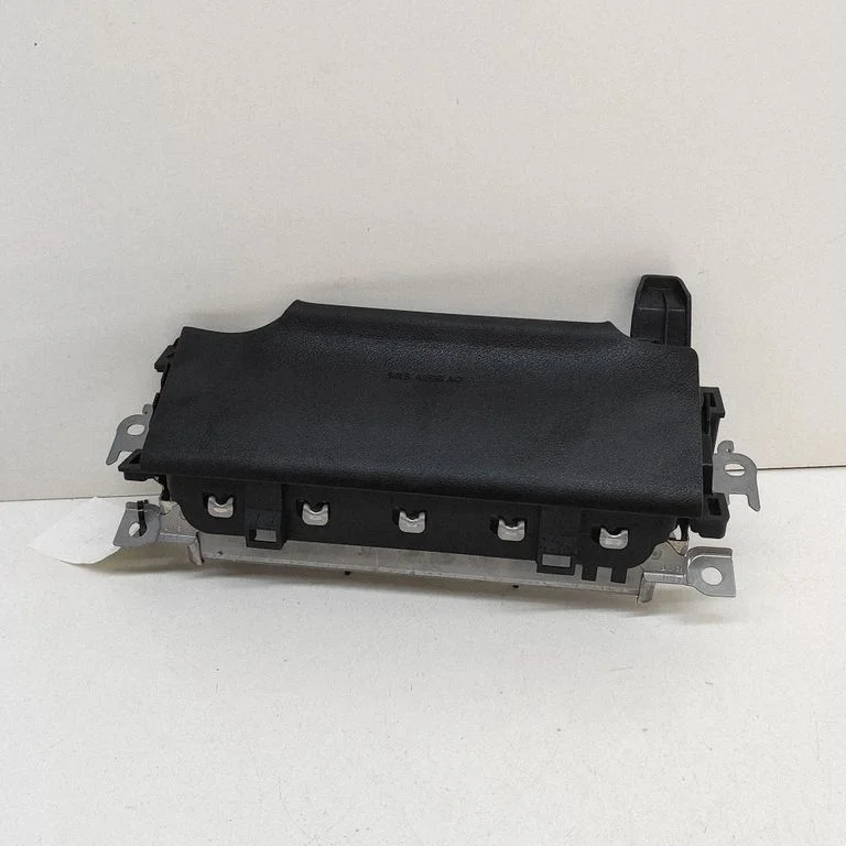 Knee airbag 7390076040
