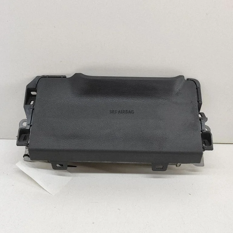 Ceļgalu drošības spilvens GA513A0420