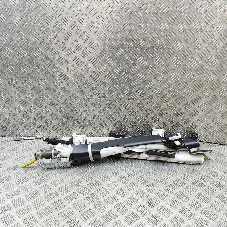 Katuse turvapadi (kardin) 6217042111