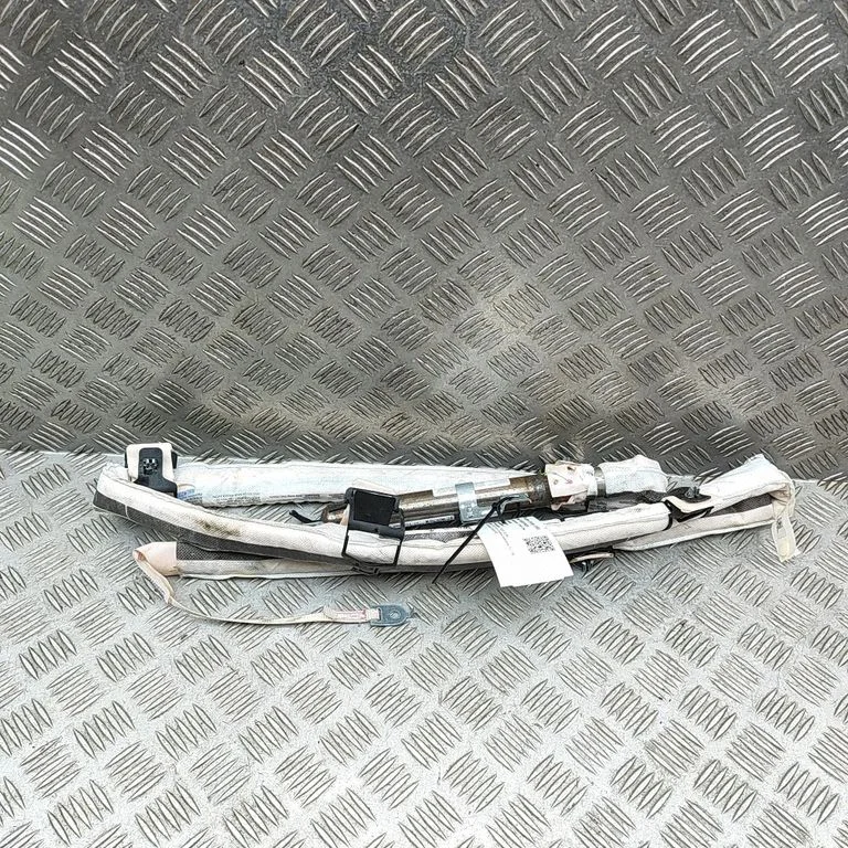 Katuse turvapadi (kardin) 8R0880741J