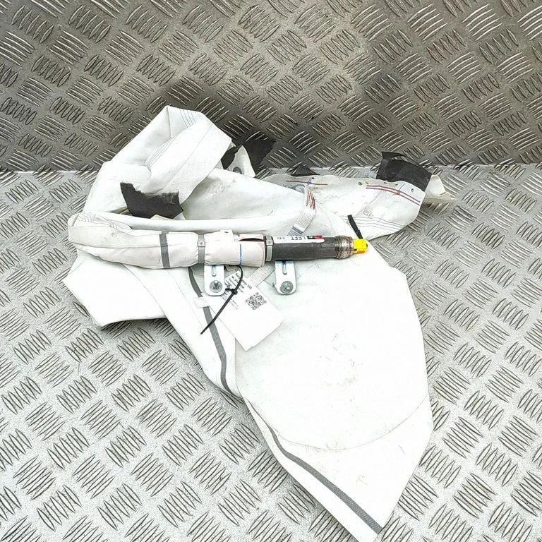 Katuse turvapadi (kardin) 103675600G