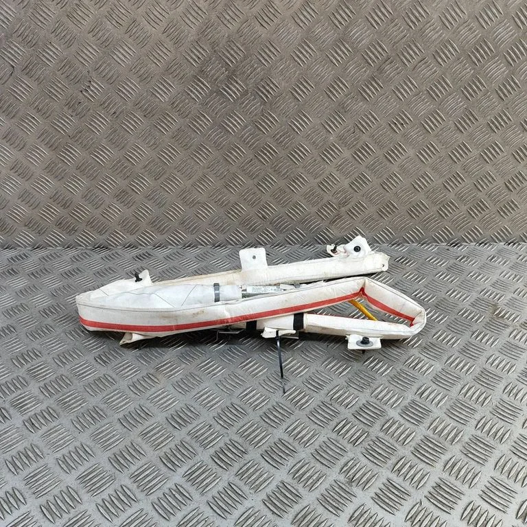 Katuse turvapadi (kardin) SA3HK5820800