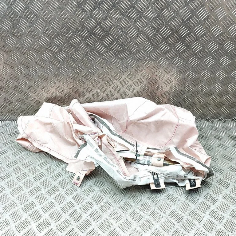 Katuse turvapadi (kardin) 5LG880742E