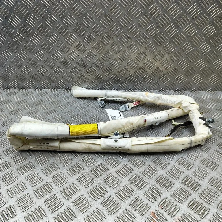 Katuse turvapadi (kardin) BJ3214K159BB