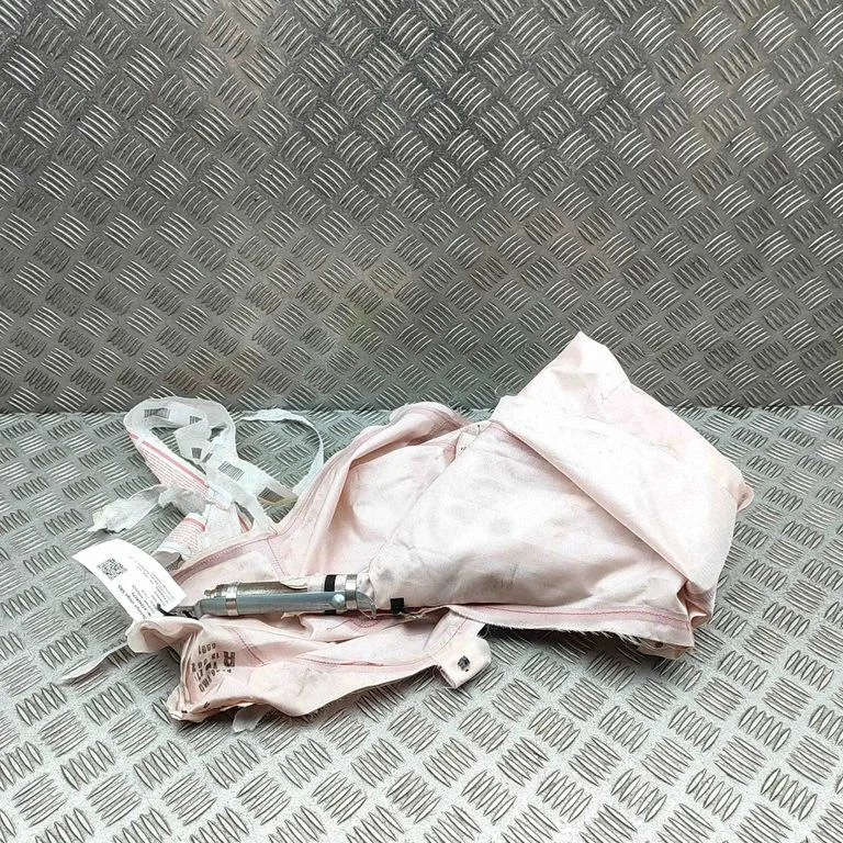 Jumta drošības spilvens (aizkars) 2GA880742E