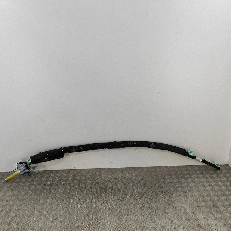 Katuse turvapadi (kardin) A2168600305