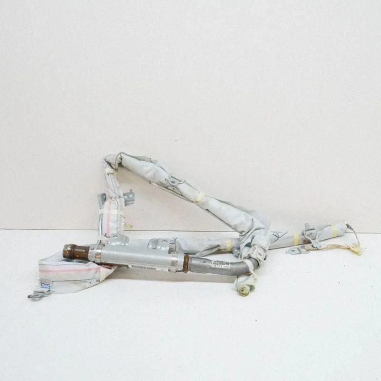 Katuse turvapadi (kardin) 5004347 – Suzuki Swift II (2010-2016)
