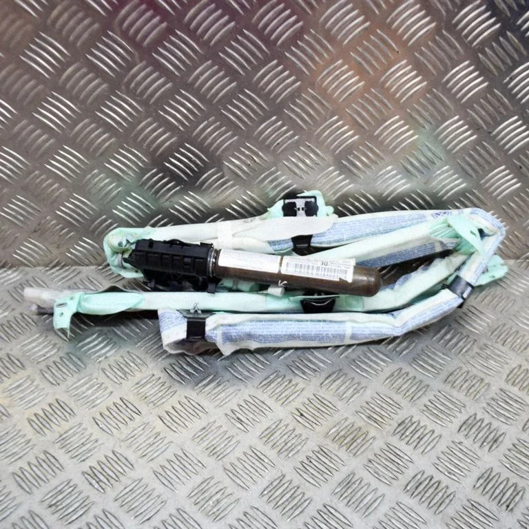 Katuse turvapadi (kardin) 3C0880741F