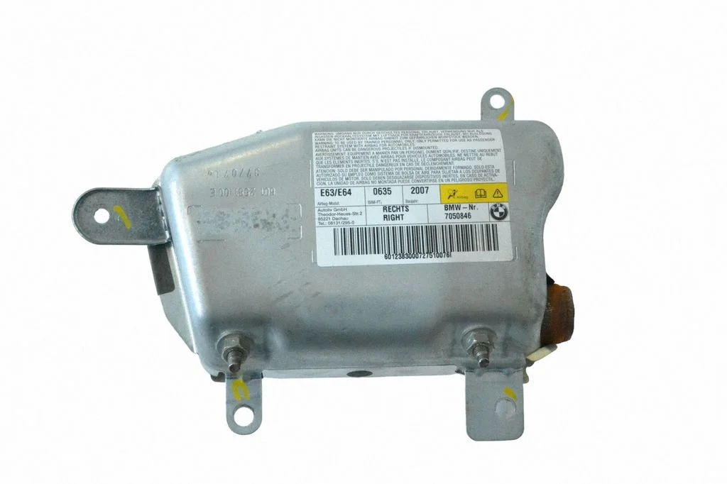 Eesmise ukse turvapadi – BMW 6-seeria E63 E64 (2002-2010)