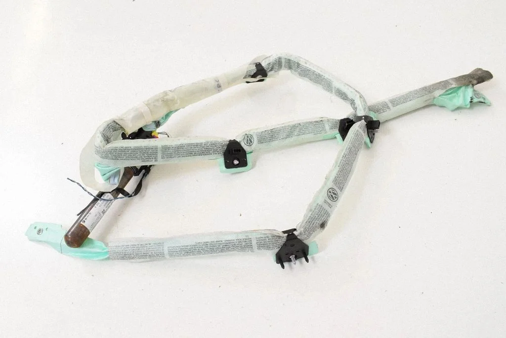 Roof airbag – Volkswagen Passat B6 (2005-2010)
