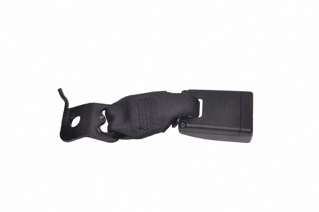 Rear seatbelt buckle 7375289