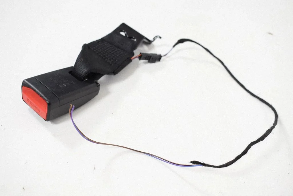Tagumise turvavöö pannal – BMW Series 4 M4 F82 F83 (2014-2020)