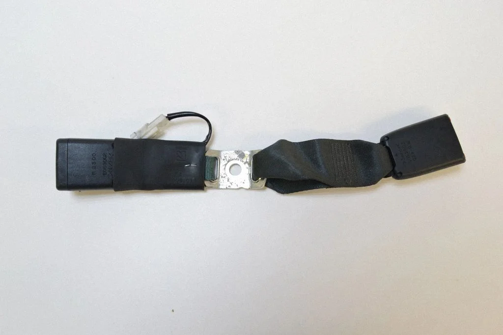 Aizmugurējās drošības jostas sprādze – Lexus GS 300 350 430 450H (2005-2012)