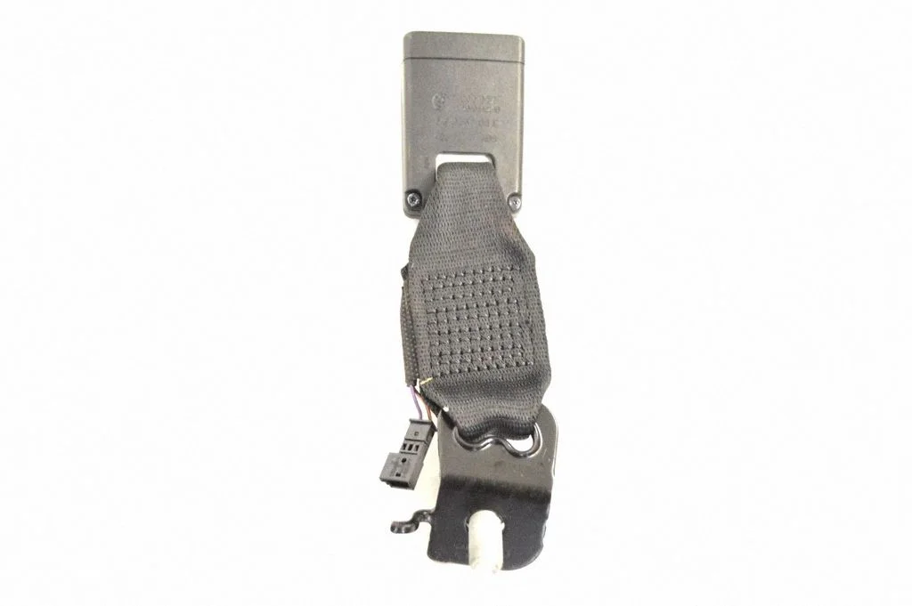 Tagumise turvavöö pannal – BMW 4-seeria F32 F33 (2013-2020)