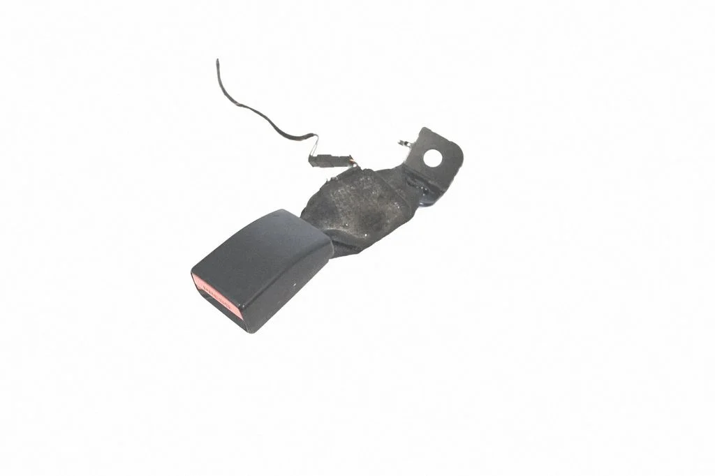 Tagumise turvavöö pannal – BMW 3-seeria F30 F35 F31 (2012-2018)