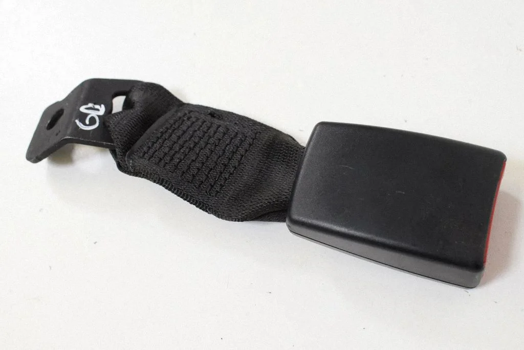 Rear seatbelt buckle – BMW 3 Series E92 E93 (2005-2014)