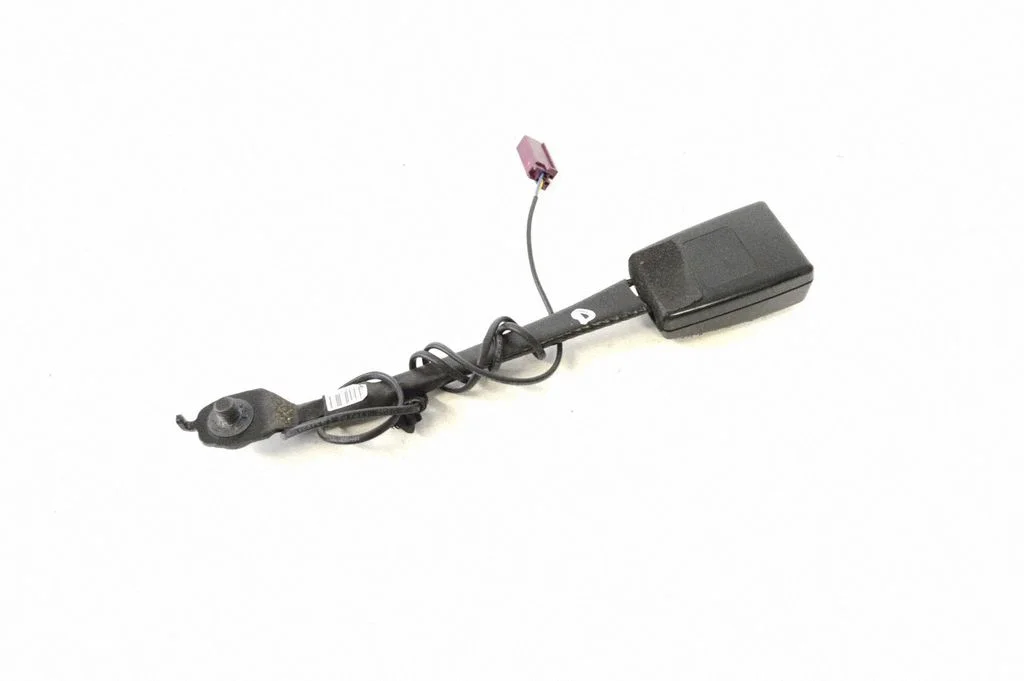 Zapięcie pasa przednie BM5161208CBW