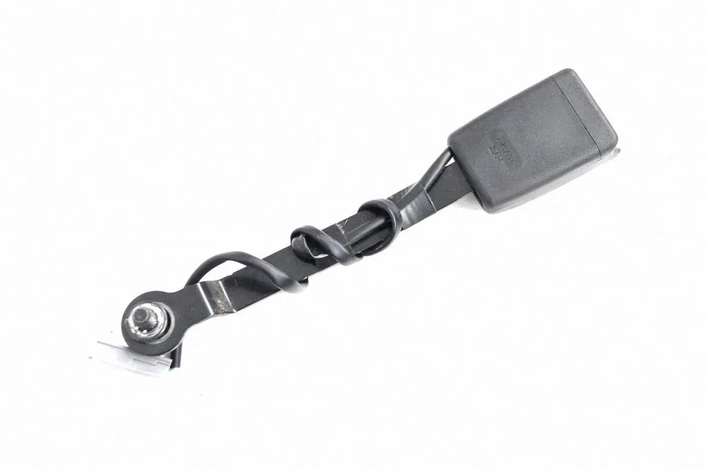 Front seatbelt buckle 140901DB