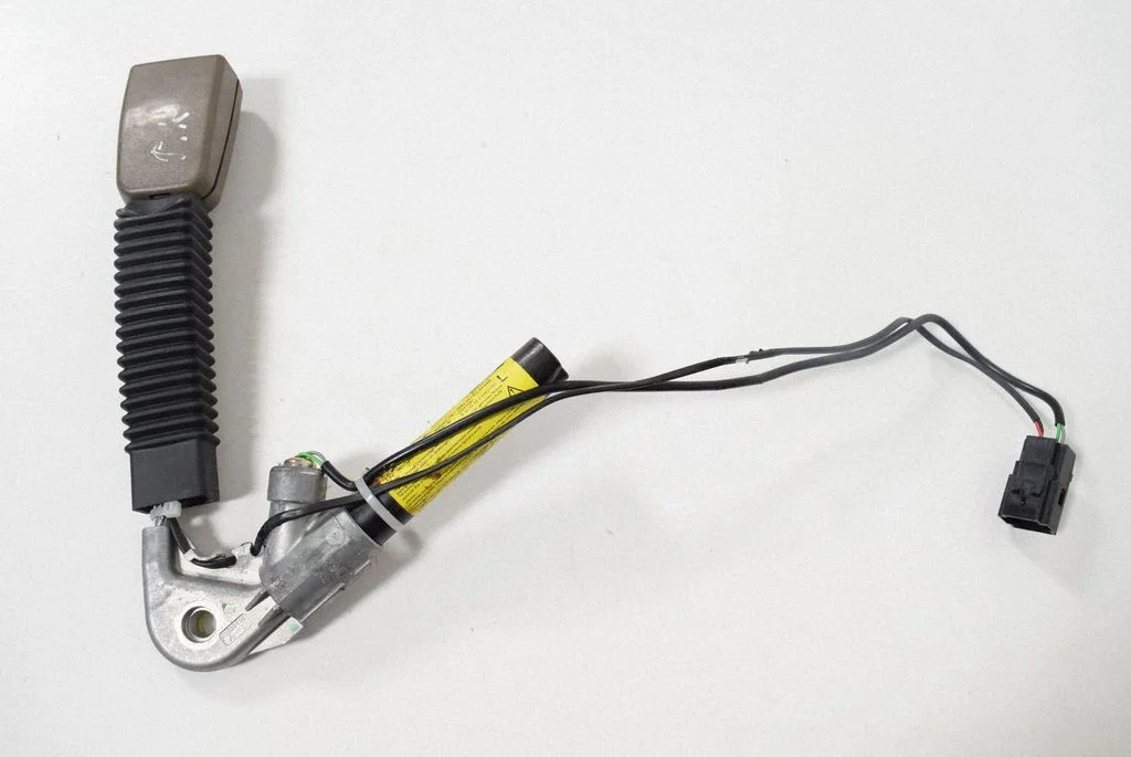 Front seatbelt buckle 2R83F61203AFAMB