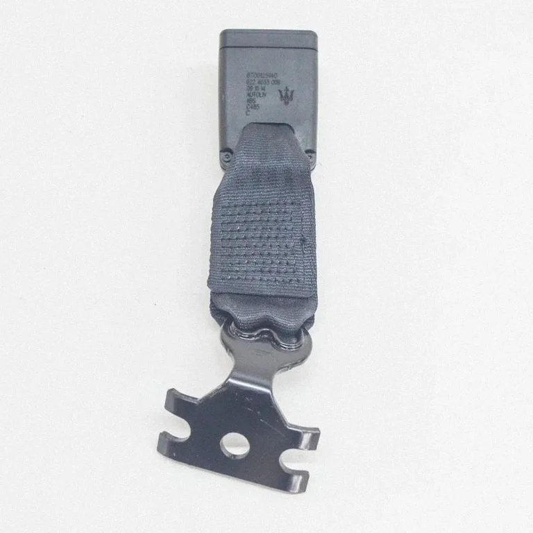 Middle seatbelt buckle (rear) 622463300B