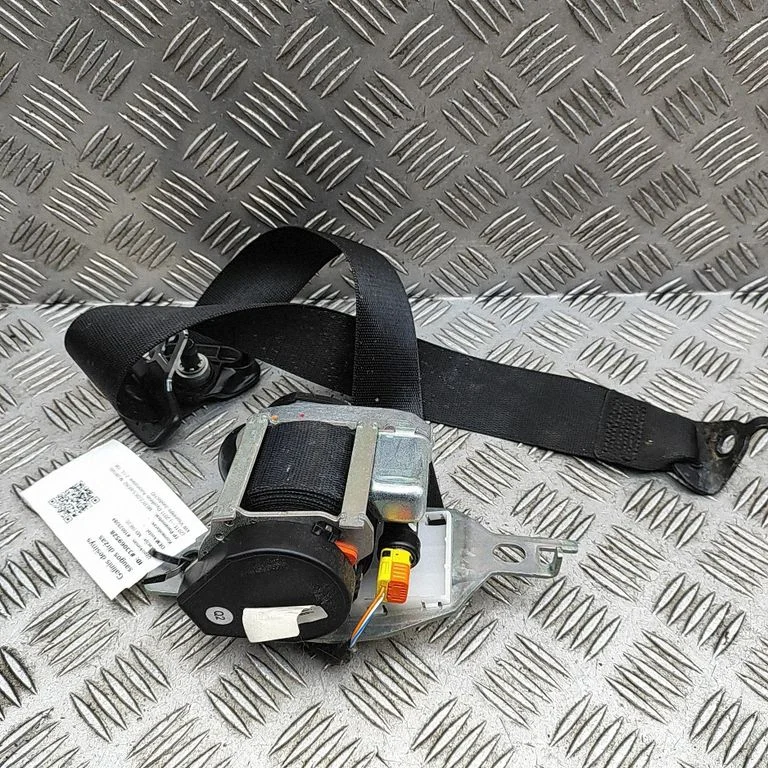 Tagumine turvavöö A1668602886