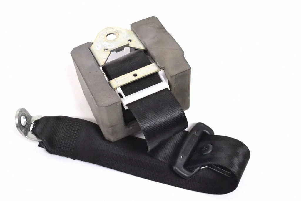 Aizmugurējā drošības josta 8P0857805