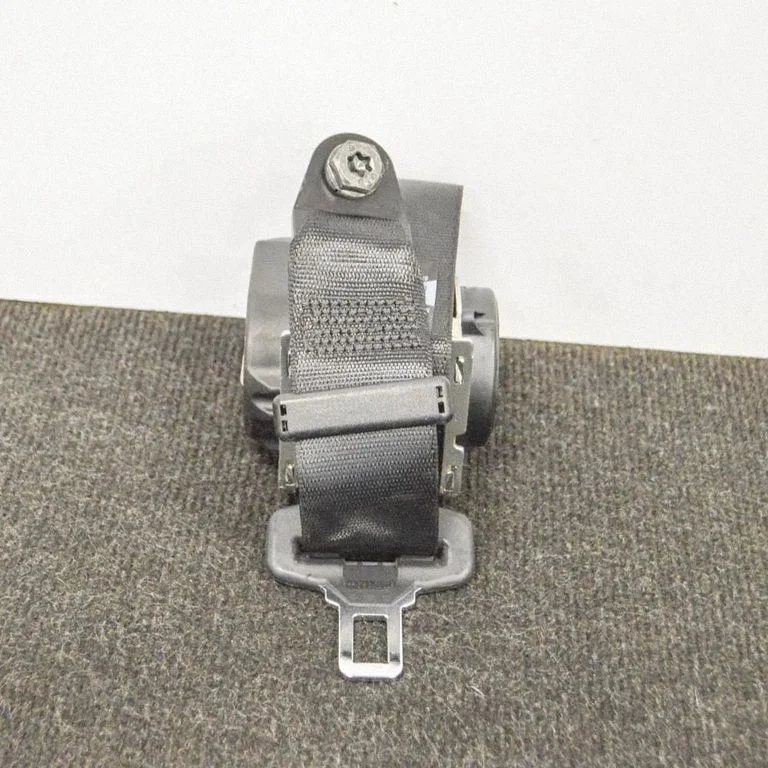 Rear seatbelt 627041600