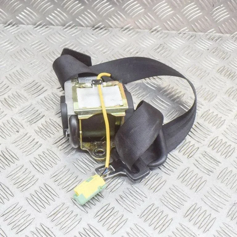 Aizmugurējā drošības josta 561168800