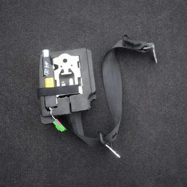 Rear seatbelt – Volvo XC60 (2009-2013)