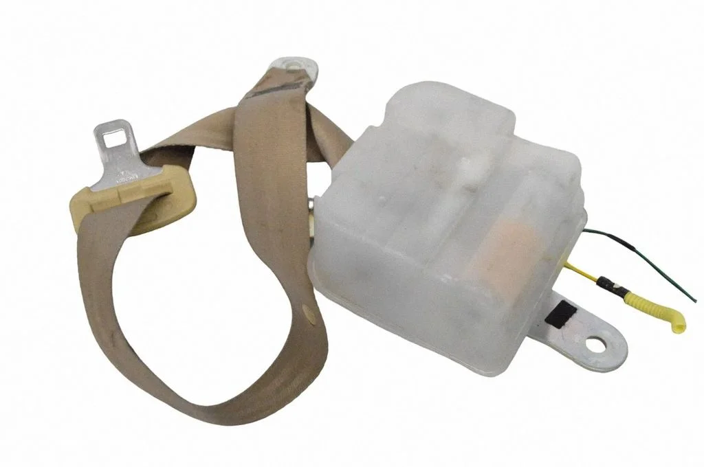 Rear seatbelt 7M4600P