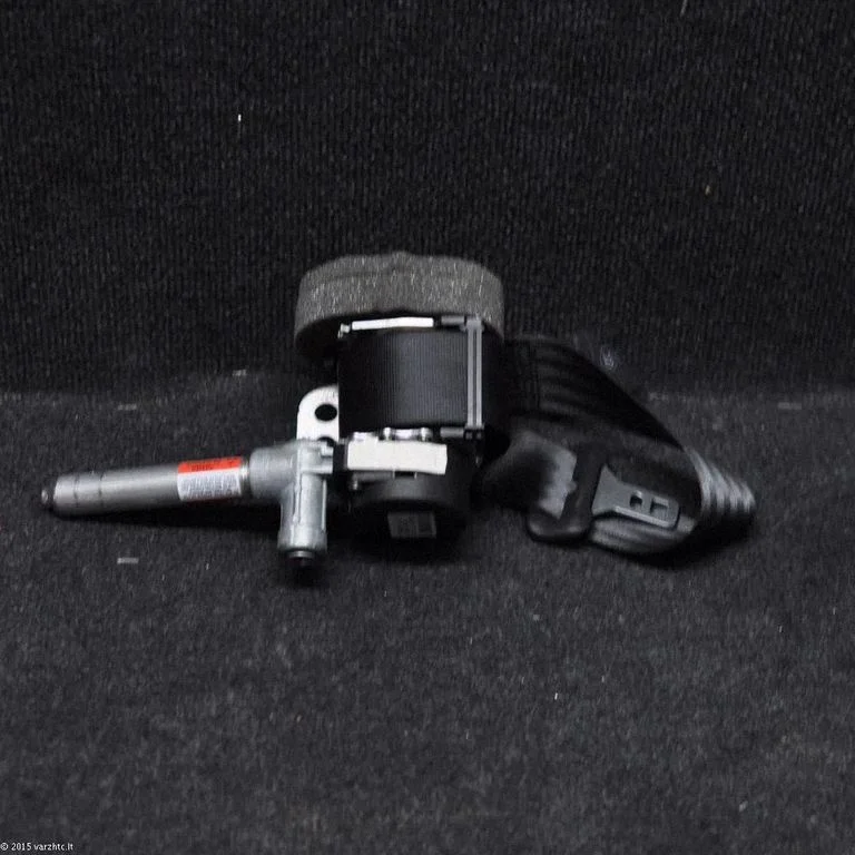 Rear seatbelt 605292300B – Volvo C30 (2010-2013)