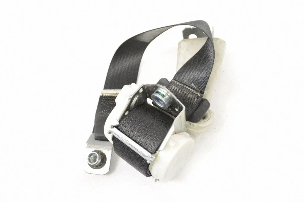 Rear seatbelt – Chrysler Voyager (2008-2016)
