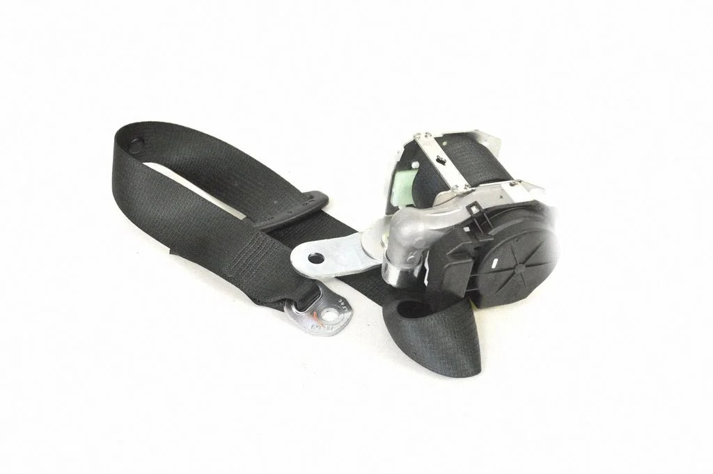 Rear seatbelt 0641057