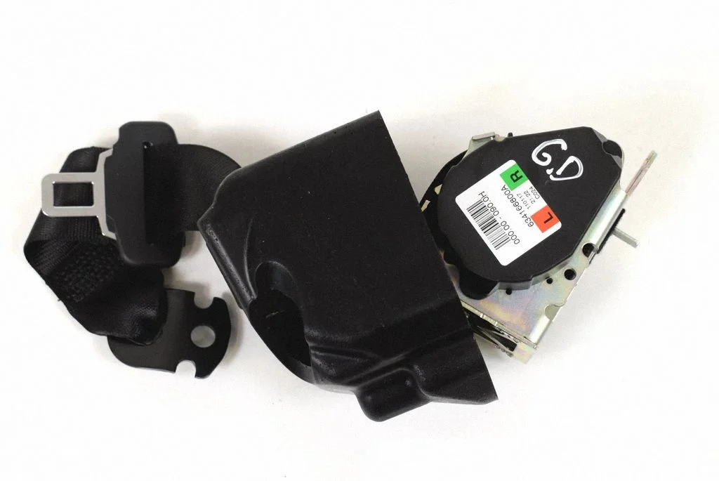 Rear seatbelt 634166800A