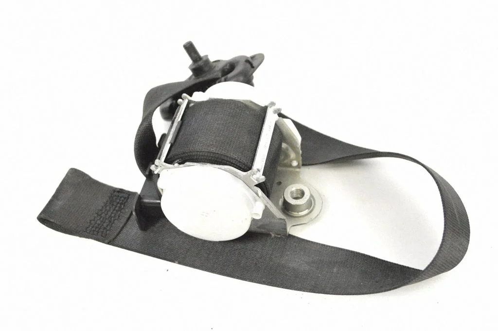 Tagumine turvavöö – BMW 3-seeria E92 E93 (2005-2014)
