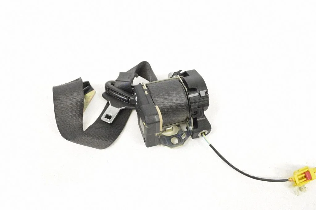 Tagumine turvavöö 2W93F611B68CA